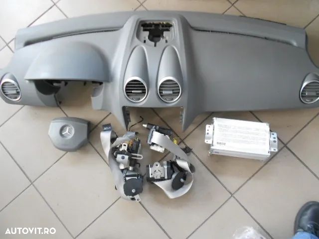 PLANSA BORD / Airbag ML II, W 164 GRI 2006 2007 2008 - 1