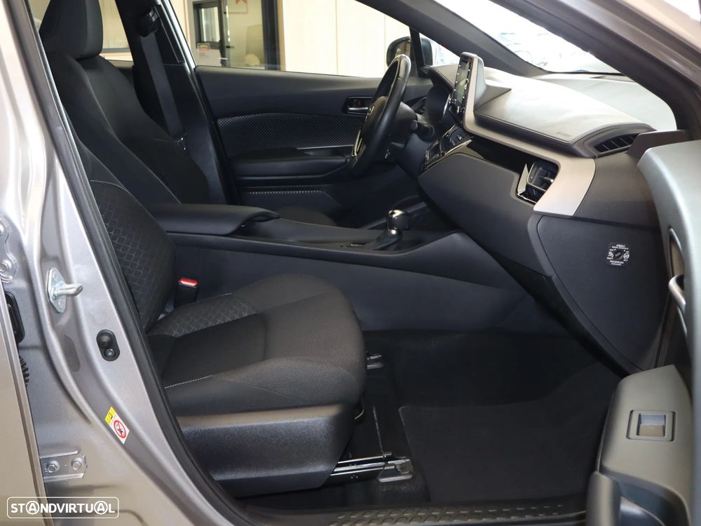 Toyota C-HR 1.8 HSD Comfort+P.Style - 17