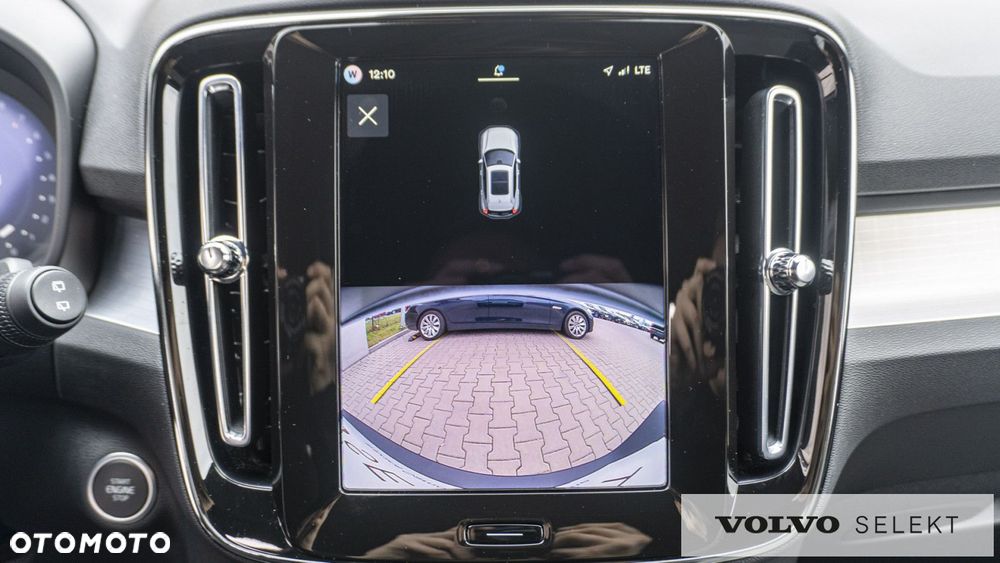 Volvo XC 40 - 18