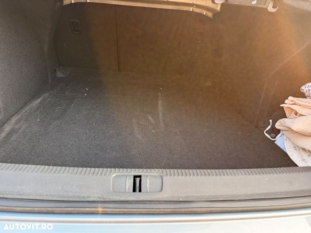 Volkswagen Passat 2.0 TDI DSG Comfortline - 7