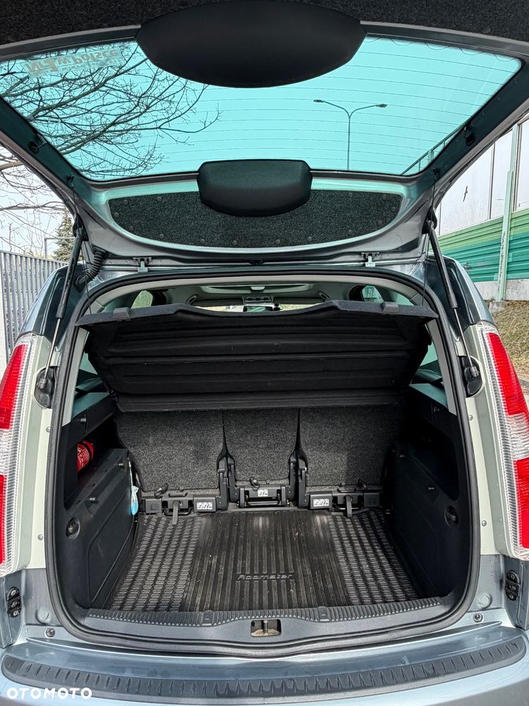 Skoda Roomster 1.4 16V Ambition - 26