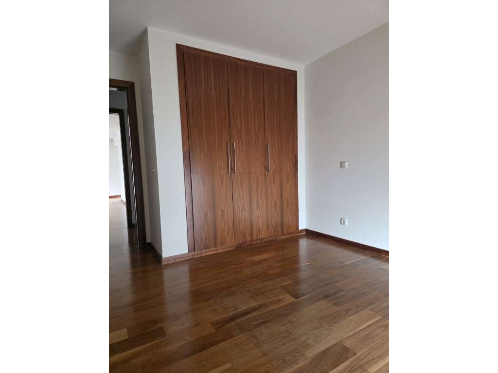 Apartamento T2 Leiria - Grande imagem: 2/11