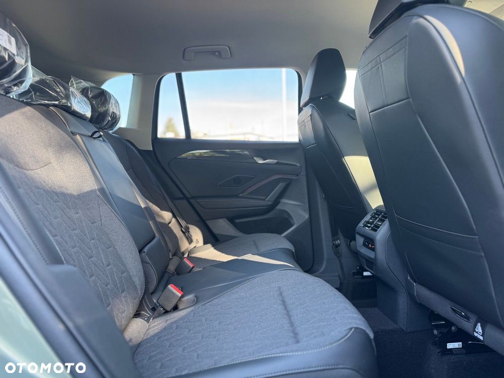 Volkswagen Tiguan - 10