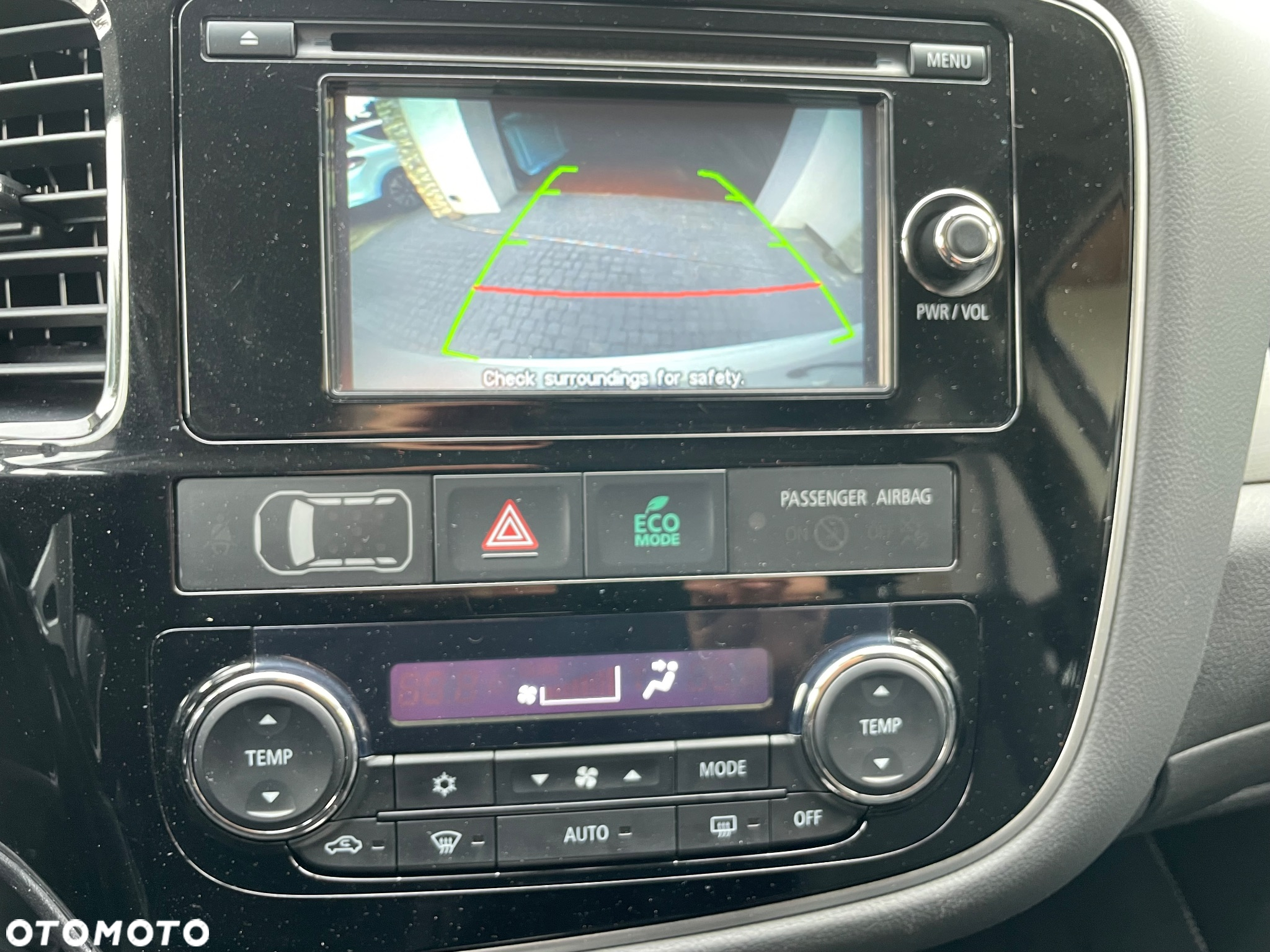 Mitsubishi Outlander 2.0 4WD Plug-In Hybrid - 6