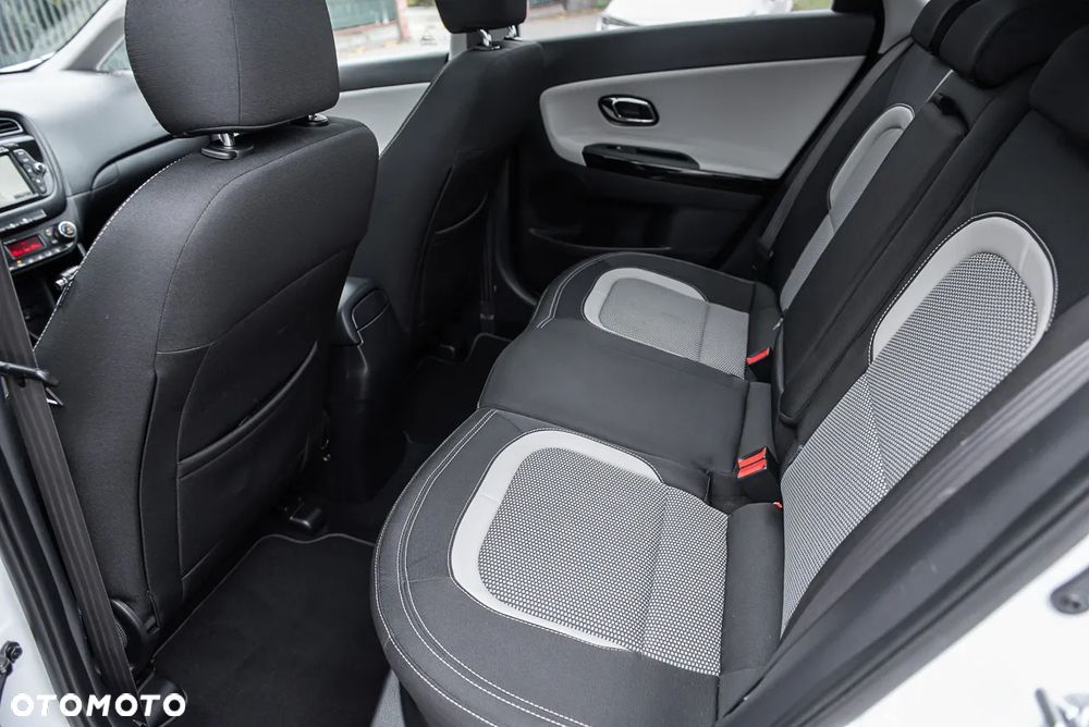 Kia Ceed 1.6 GDI DCT Platinum Edition - 25