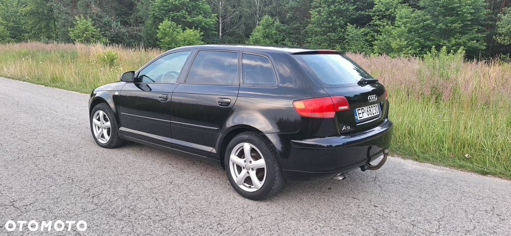 Audi A3 Sportback - 2