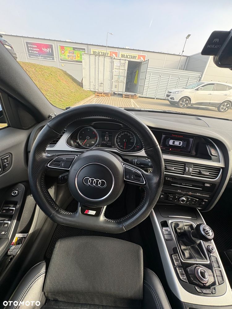 Audi A4 Limousine - 6