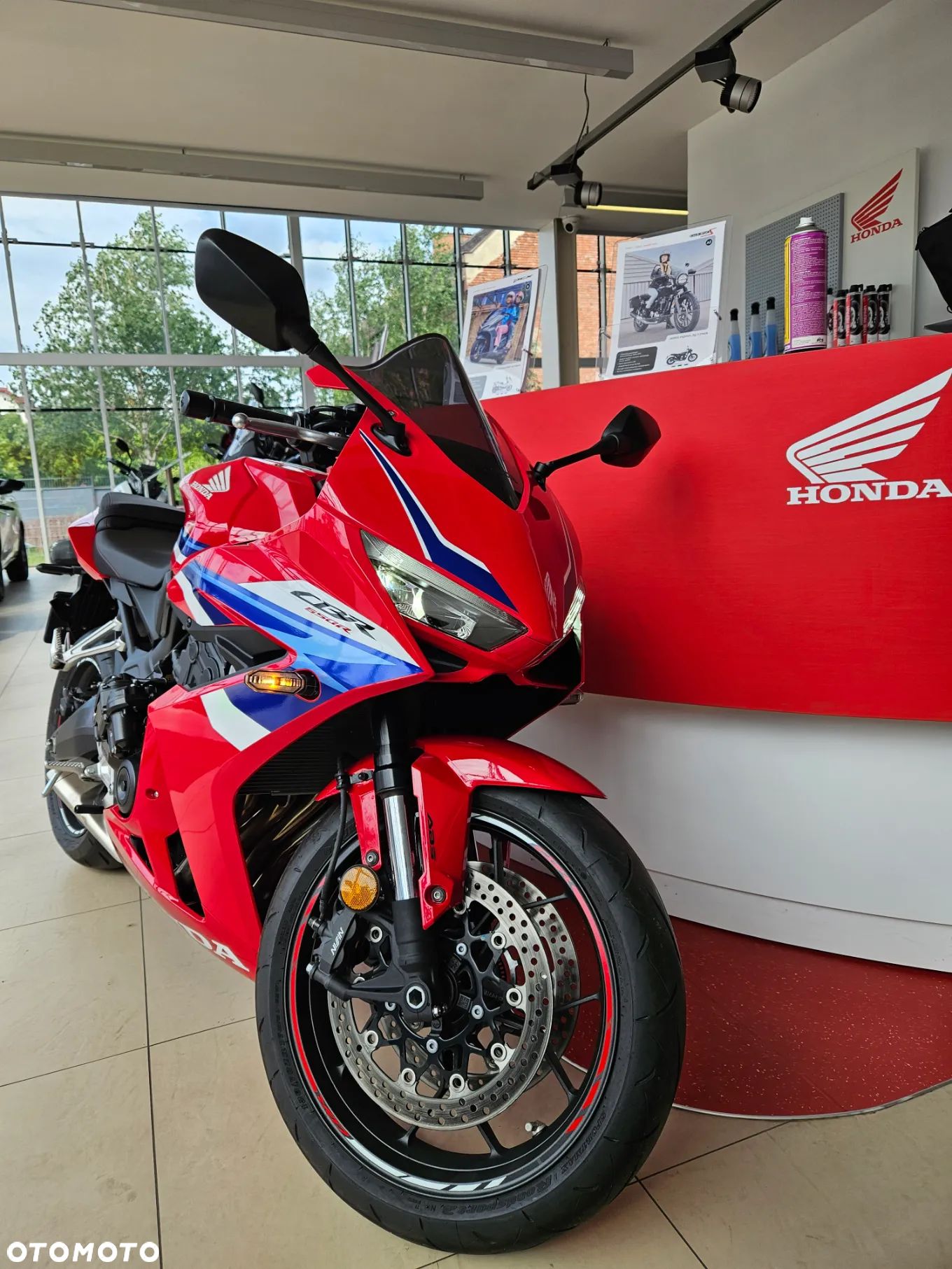 Honda CBR - 1