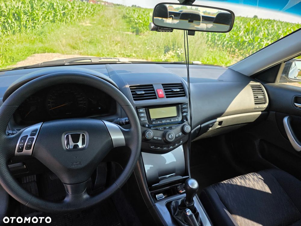 Honda Accord 2.0 Comfort - 16