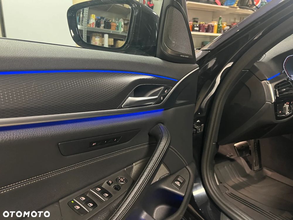 BMW Seria 5 530d xDrive M Sport Edition - 33