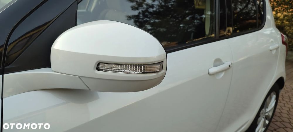 Suzuki Swift 1.2 Premium - 12