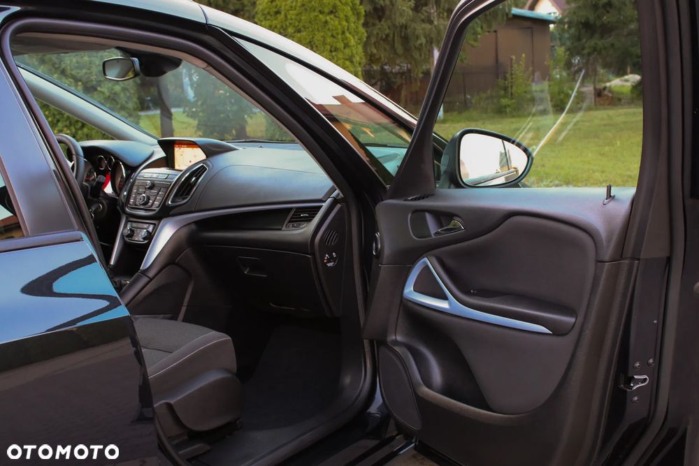 Opel Zafira 1.8 Cosmo - 21