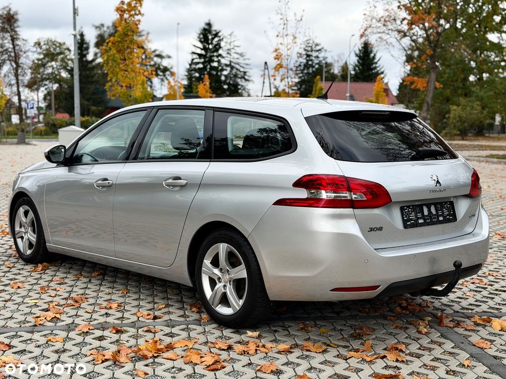 Peugeot 308 2015 photo 4