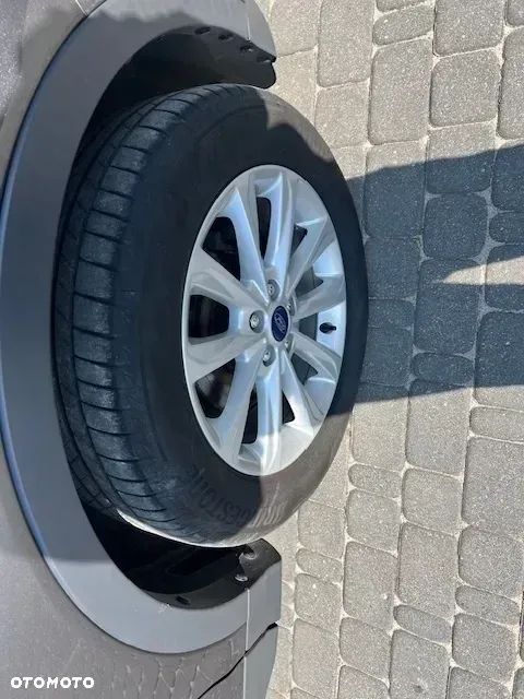 Ford Kuga 1.5 EcoBoost 2x4 Business Edition - 30