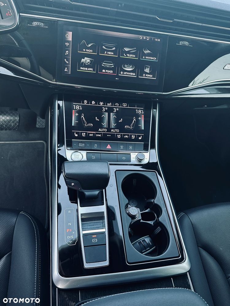 Audi Q8 55 TFSI mHEV Quattro Tiptronic - 16
