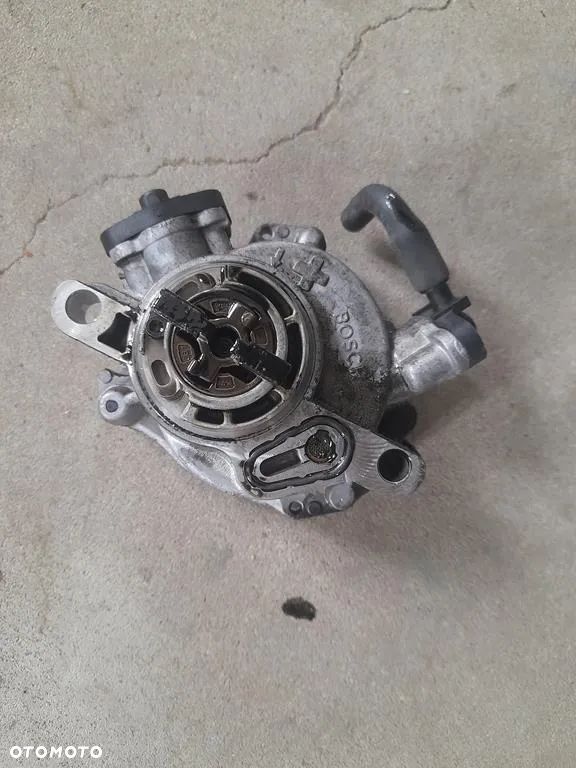 Pompa wacum Vacum Ford C-max II lift1.5TDCI 1.6e-hdi 9804021880 - 3