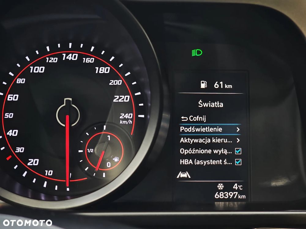 Hyundai Elantra 1.6 Smart - 22