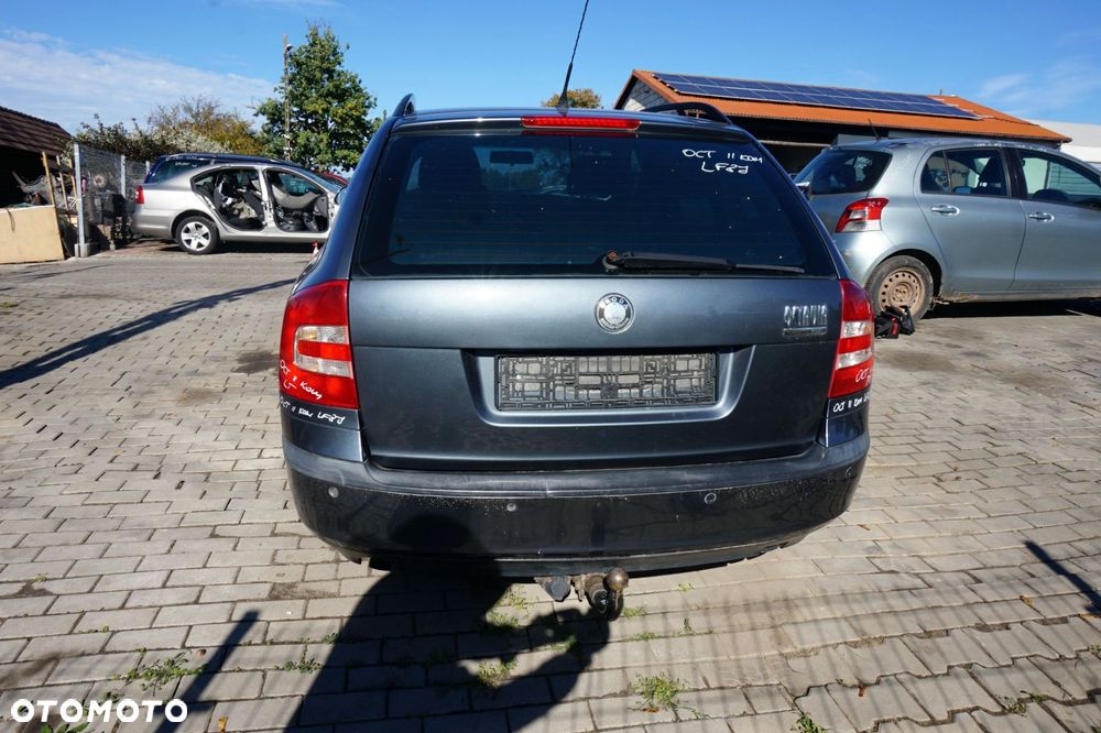 SKODA OCTAVIA II KOMBI 2008 9153 1.6 FSI BLF 115KM JHW SZARY na części - 4