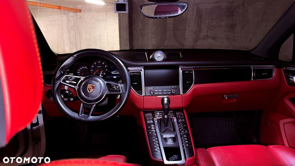 Porsche Macan GTS PDK - 17