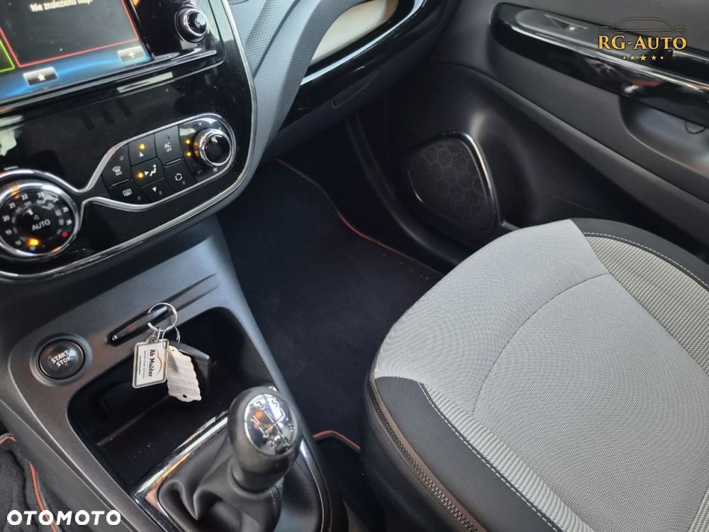Renault Captur - 32