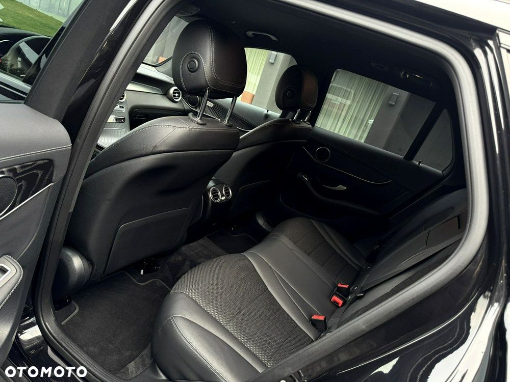 Mercedes-Benz GLC 300 e 4-Matic - 16
