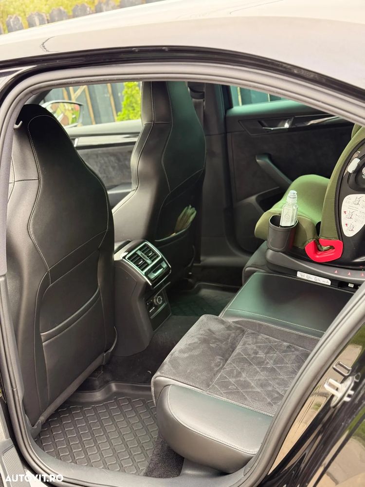 Skoda Superb 2.0 TDI 4x4 SportLine - 8