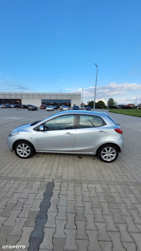 Mazda 2 1.3 Exclusive - 12