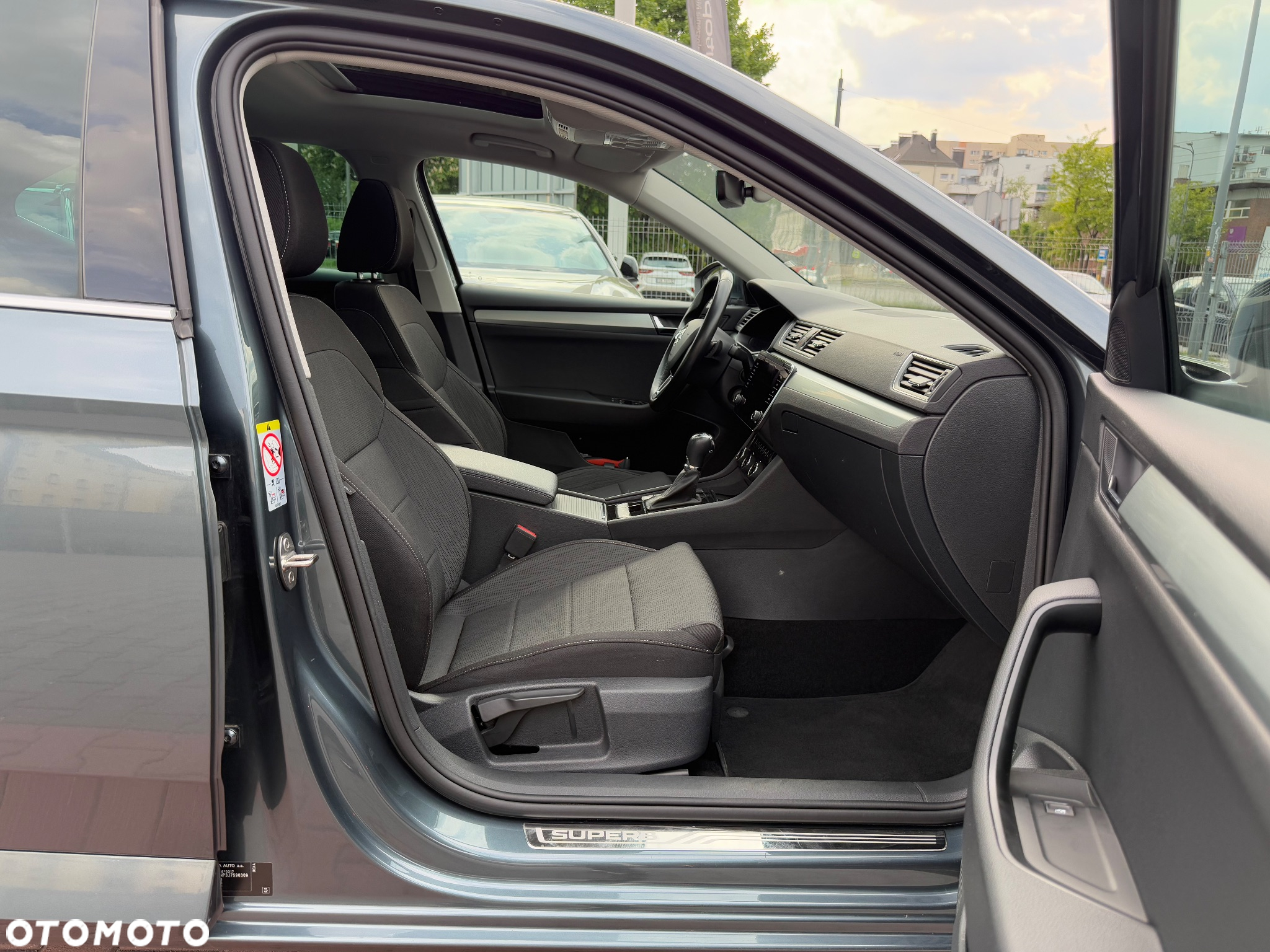 Skoda Superb 1.6 TDI Style DSG - 24