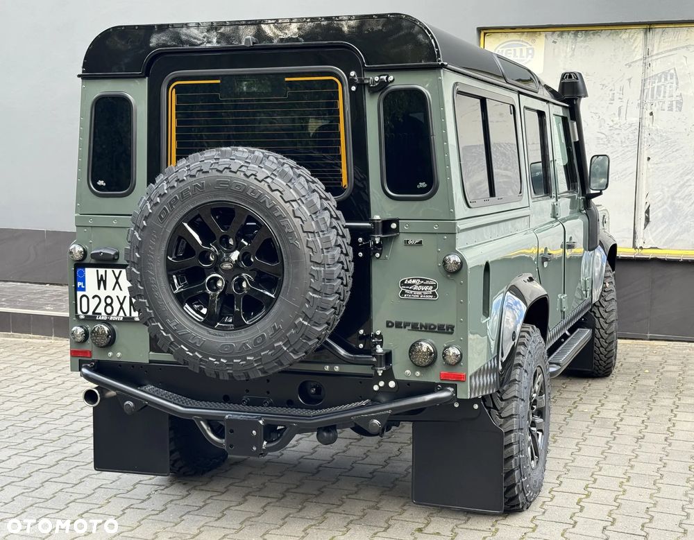 Land Rover Defender 110 2.2 TD4 SE Utility - 16