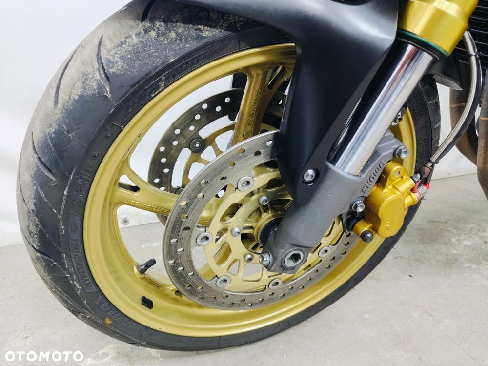 Honda Hornet - 20