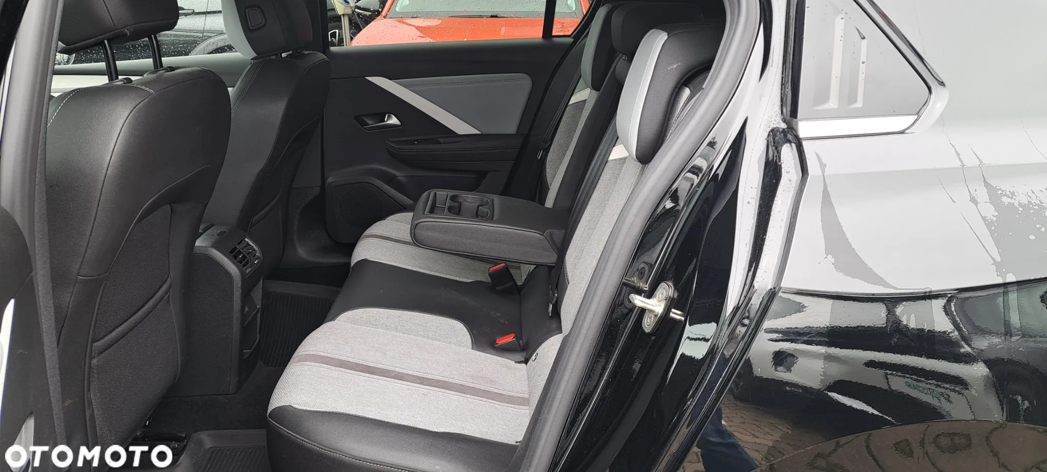 Opel Astra VI 1.2 T Elegance S&S - 10