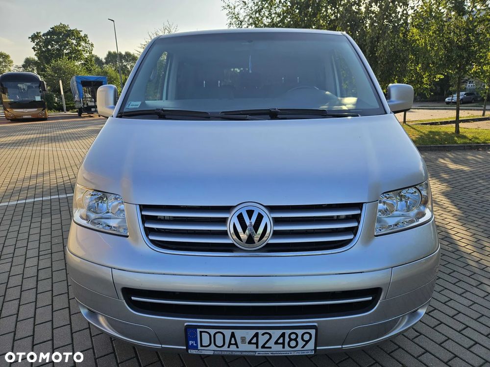 Volkswagen Caravelle - 9