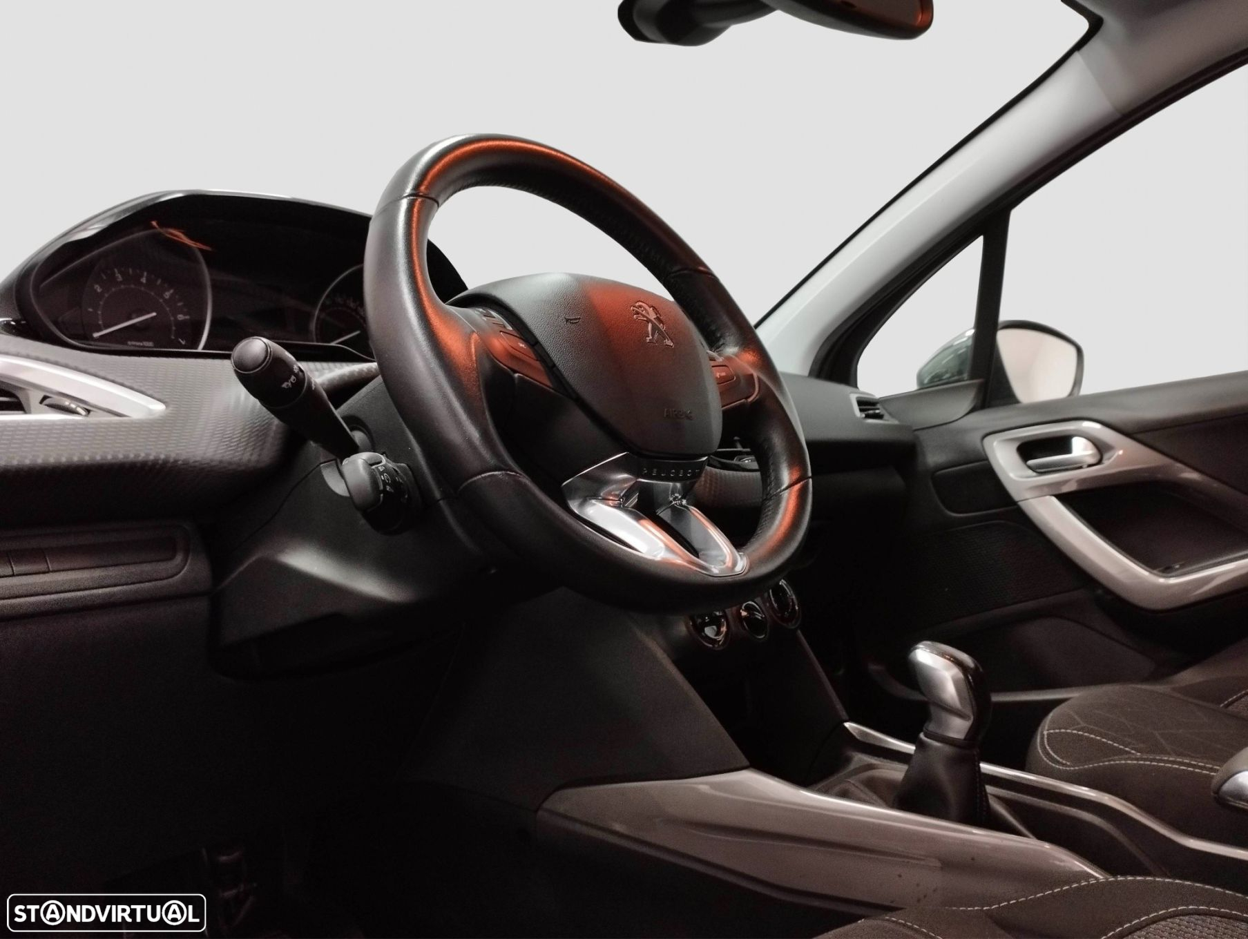 Peugeot 2008 1.2 PureTech Style - 6