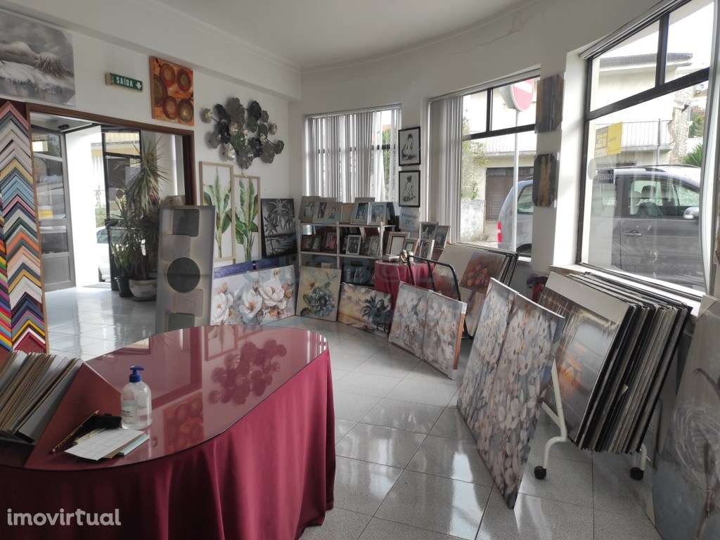 Loja de Gaveto com Potencial para Clínicas e Serviços - Centro de A... - Grande imagem: 3/15