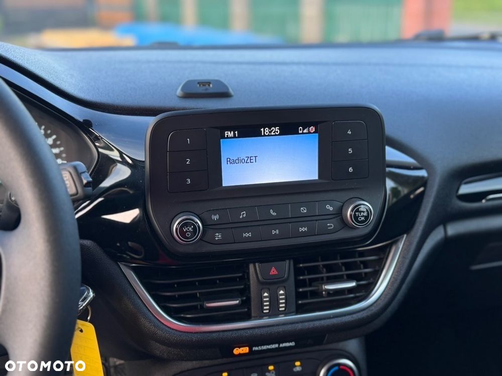 Ford Fiesta 1.1 S&S TREND - 12