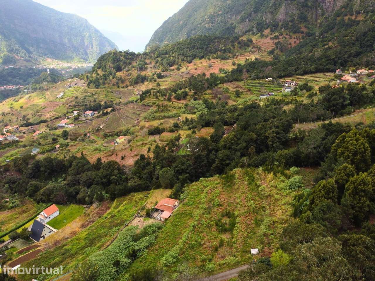Lameiros, São Vicente – Terreno Plano e Fácil de Construir - Grande imagem: 2/15