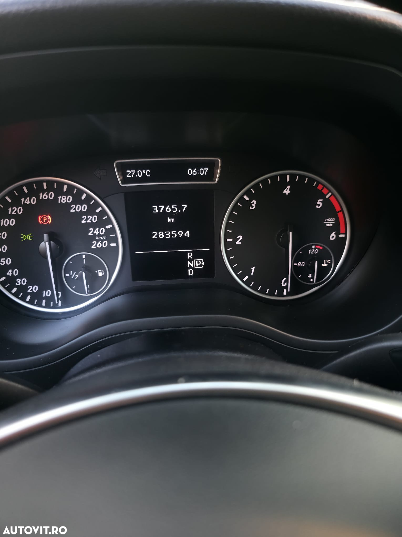 Mercedes-Benz B - 6