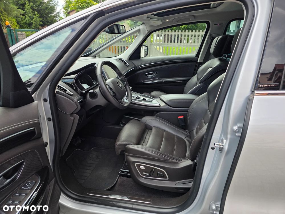 Renault Espace 1.6 dCi Energy Initiale Paris EDC - 11