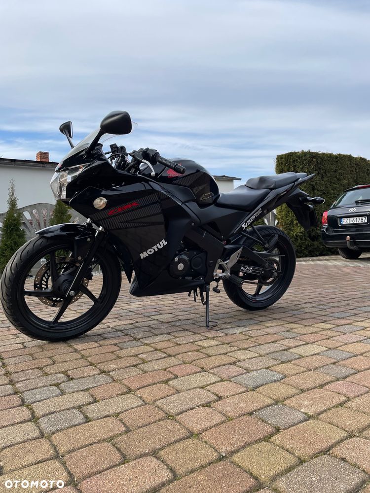 Honda CBR - 3