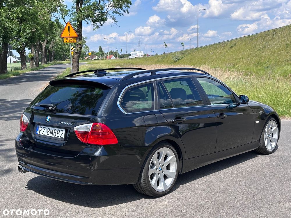 BMW Seria 3 330xi - 8