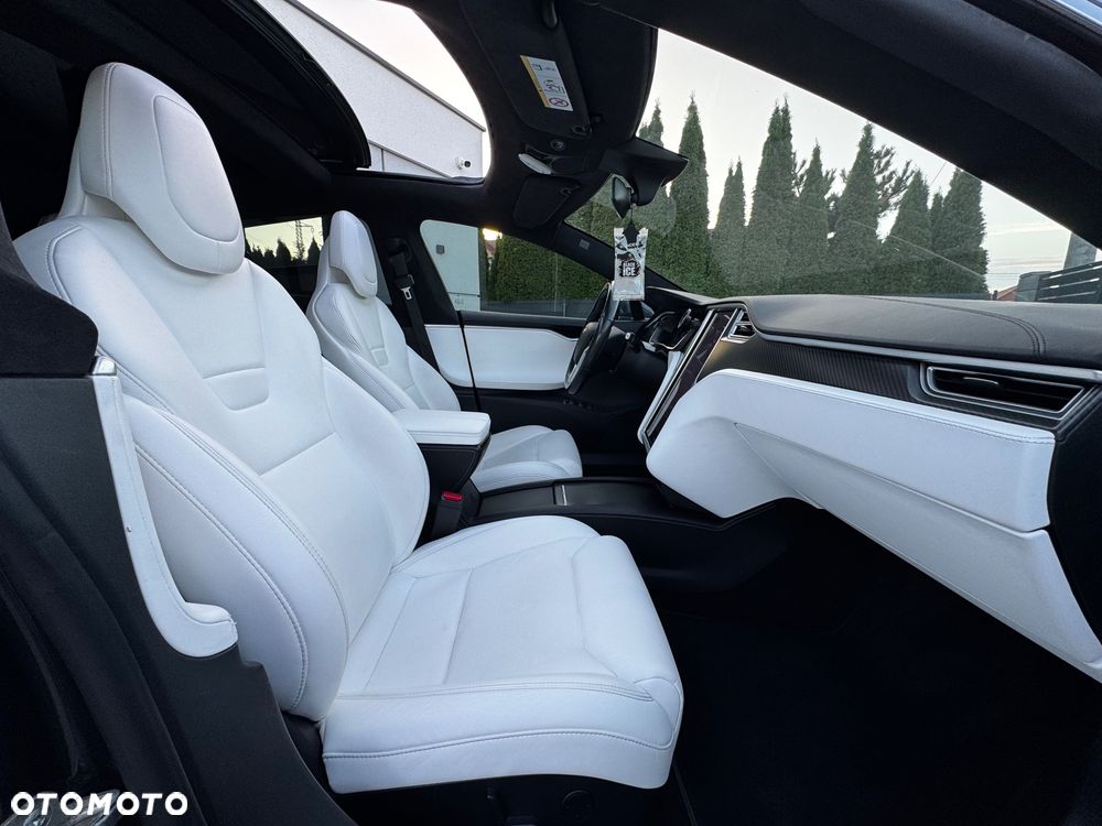 Tesla Model S Long Range Plus - 23