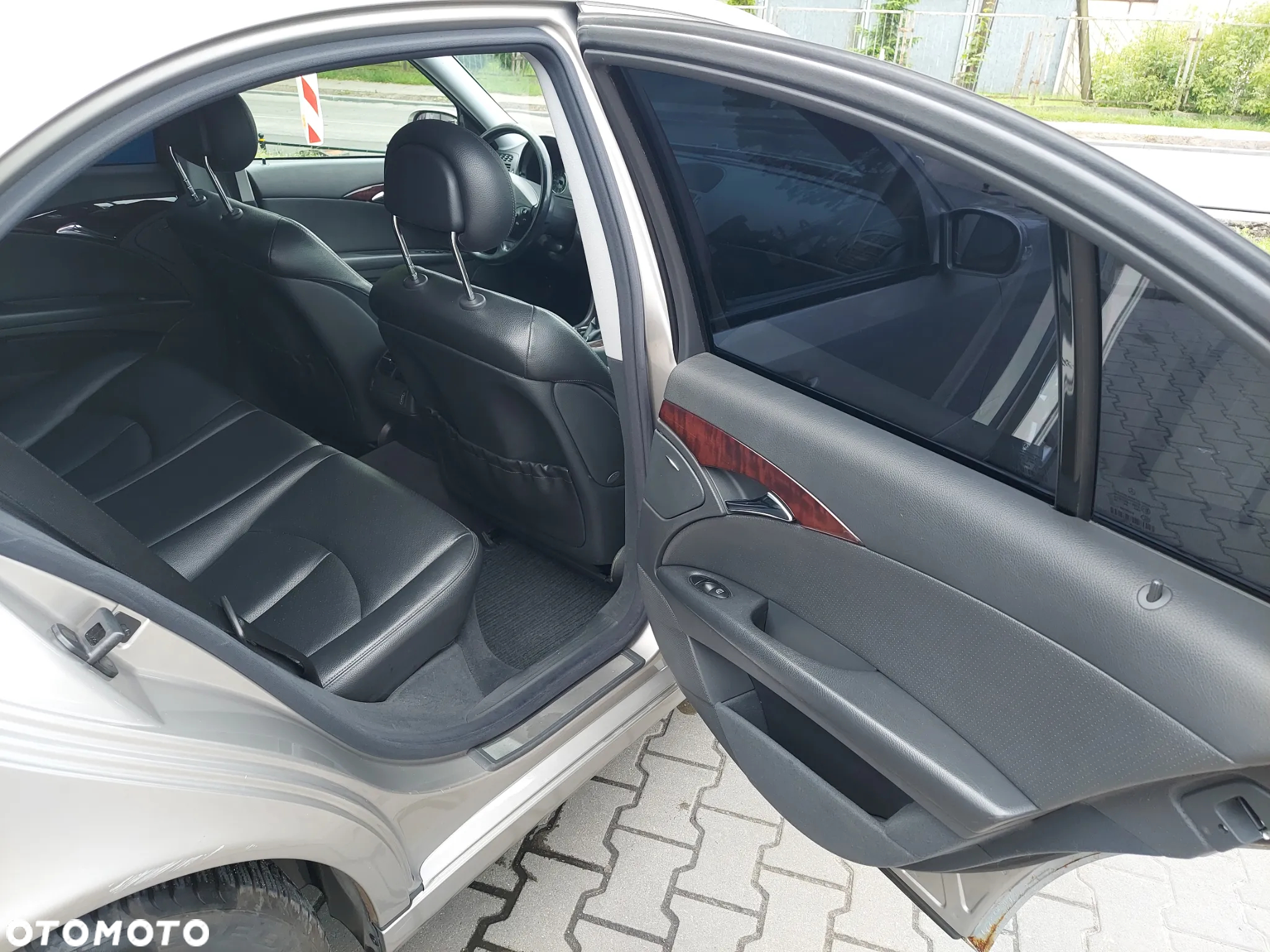 Mercedes-Benz Klasa E - 10