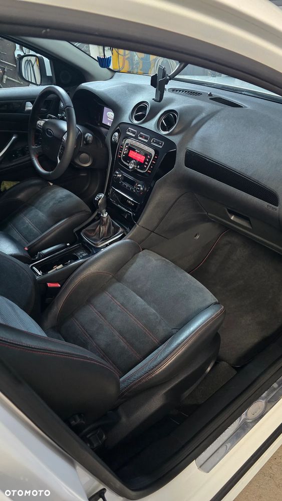 Ford Mondeo 2.0 TDCi Titanium - 9