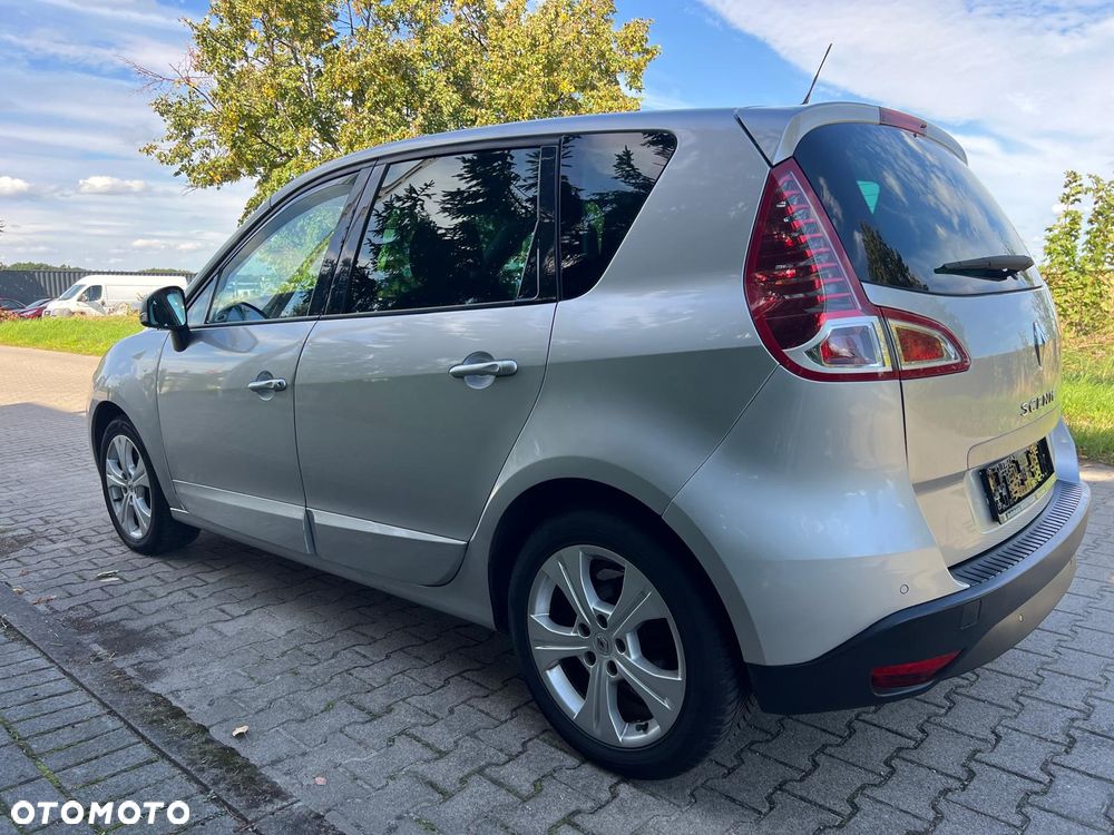 Renault Scenic - 25