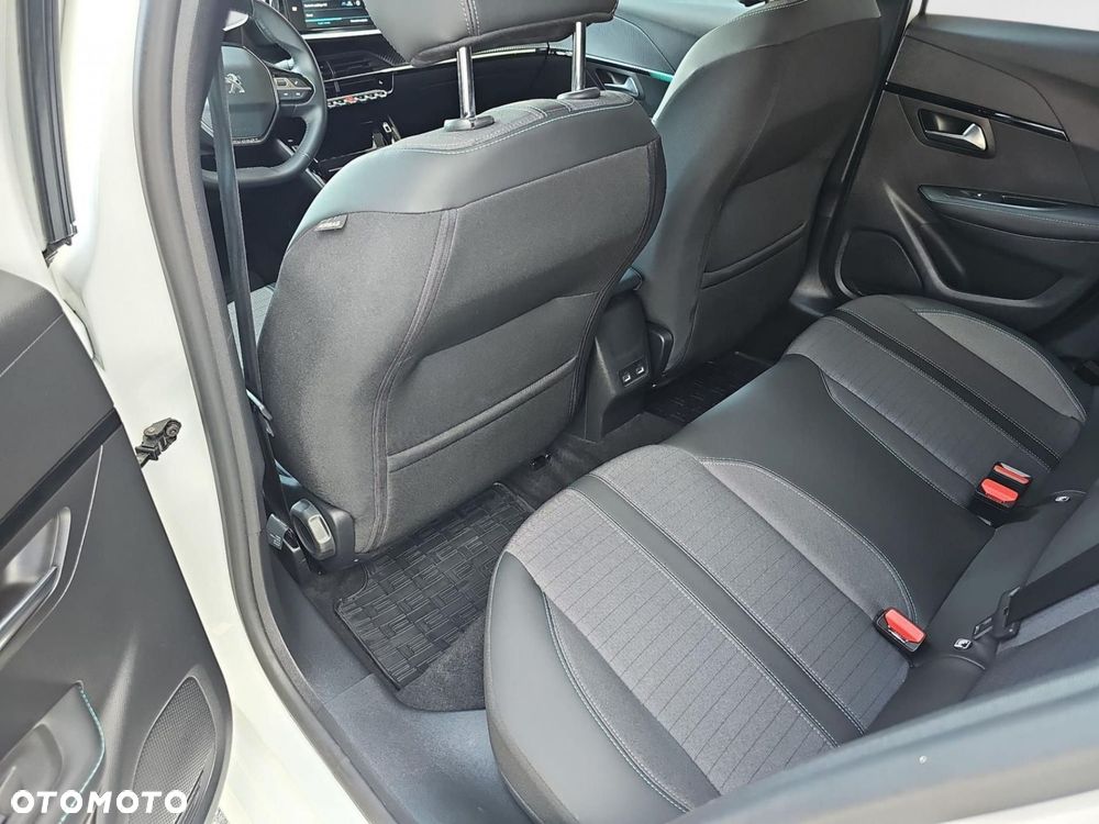 Peugeot 208 Allure Pack - 12