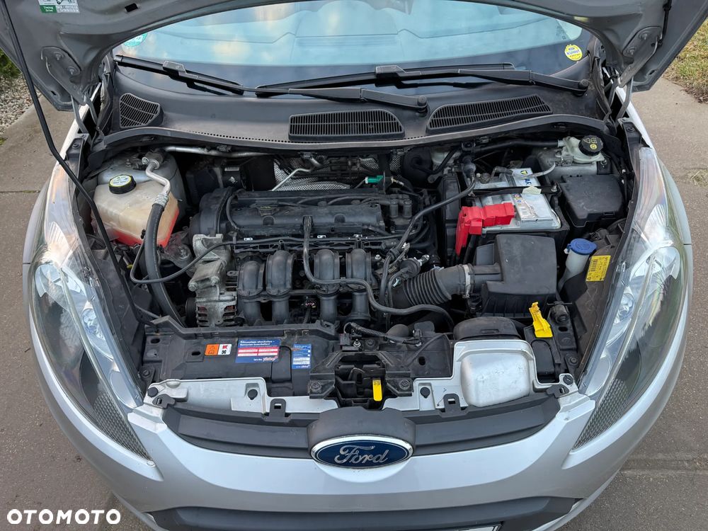 Ford Fiesta 1.25 Ambiente - 24