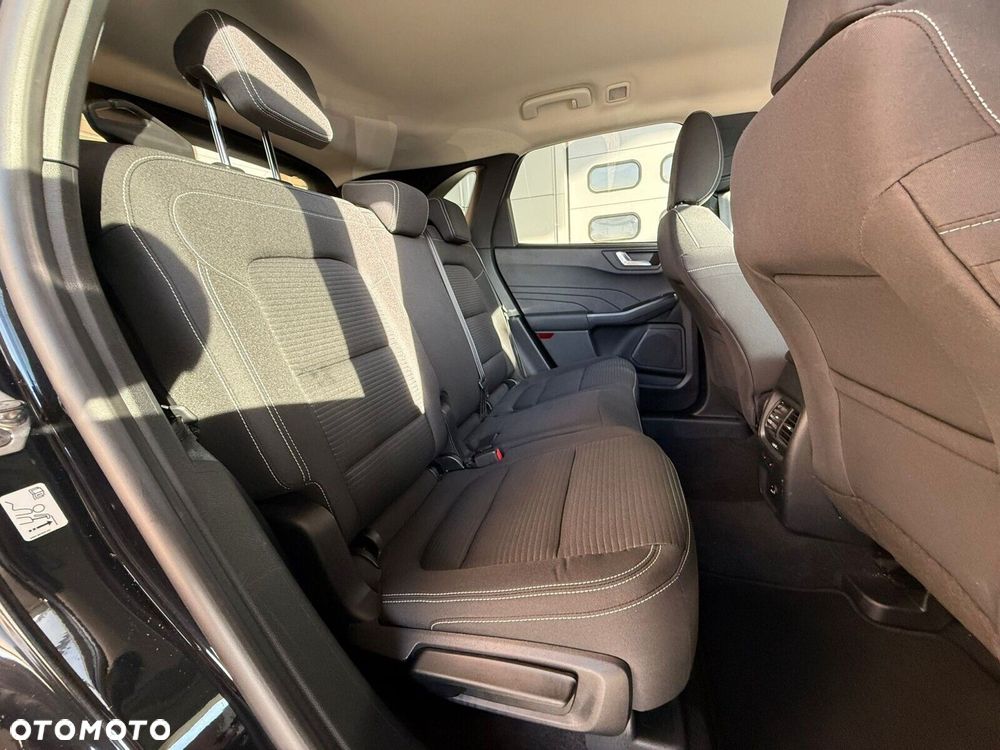 Ford Kuga - 13