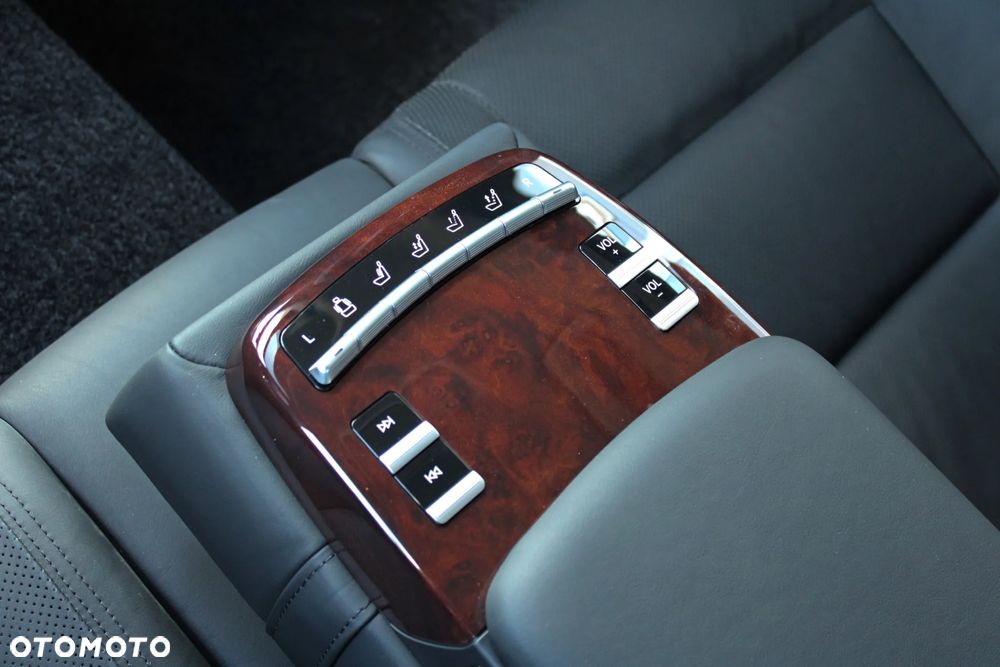 Mercedes-Benz Klasa S 500 L 4Matic 7G-TRONIC - 25