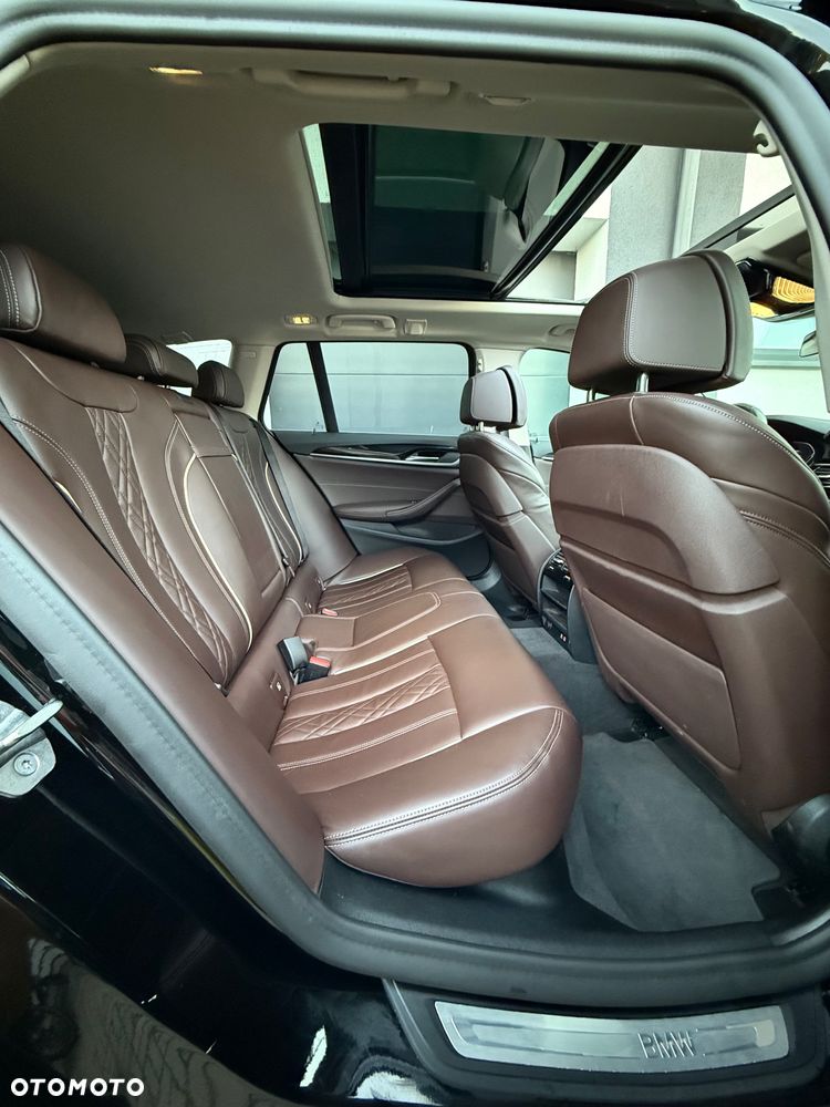 BMW Seria 5 520i Touring Luxury Line - 27