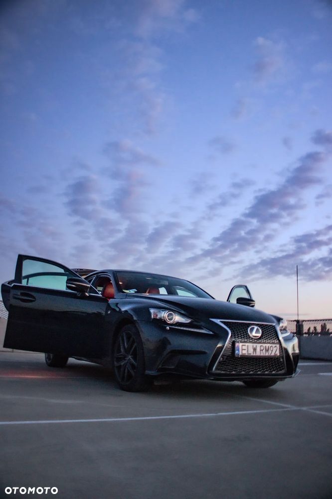 Lexus IS 200t F Sport - 5